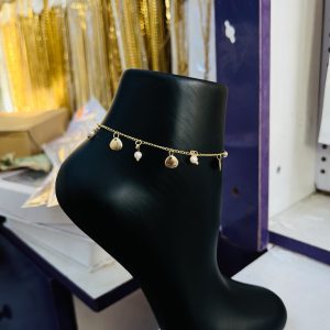 Shell pearl ball bracelet