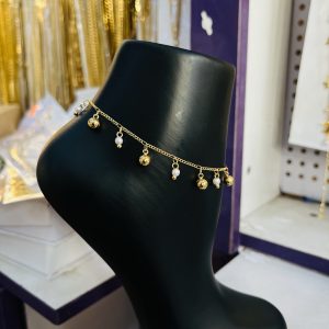Shaky pearl ball anklet