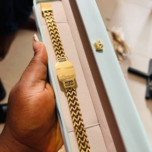 Male statement bracelet 008