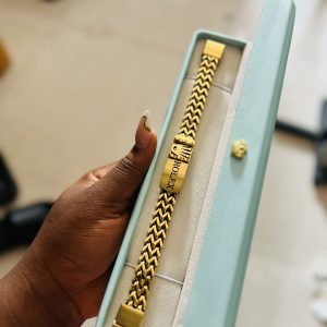 Male statement bracelet 013