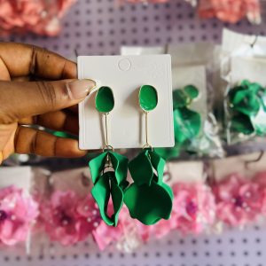 Green dropping flower earrings