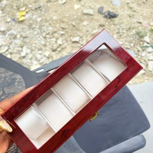 Five slot Formica watch organizer