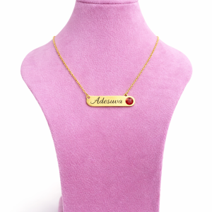 Engraved red gemstone female necklace