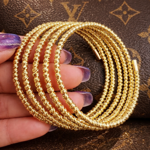 Md gold spiral bracelet