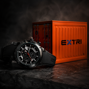 Extri tee rubber watch