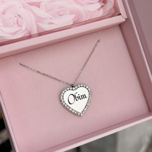 Engraved silver stoned necklace with box