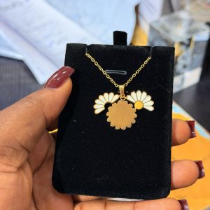 Engraved Sunflower necklace 003 with box