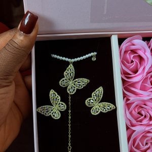 Pearls butterfly zirconia set no box