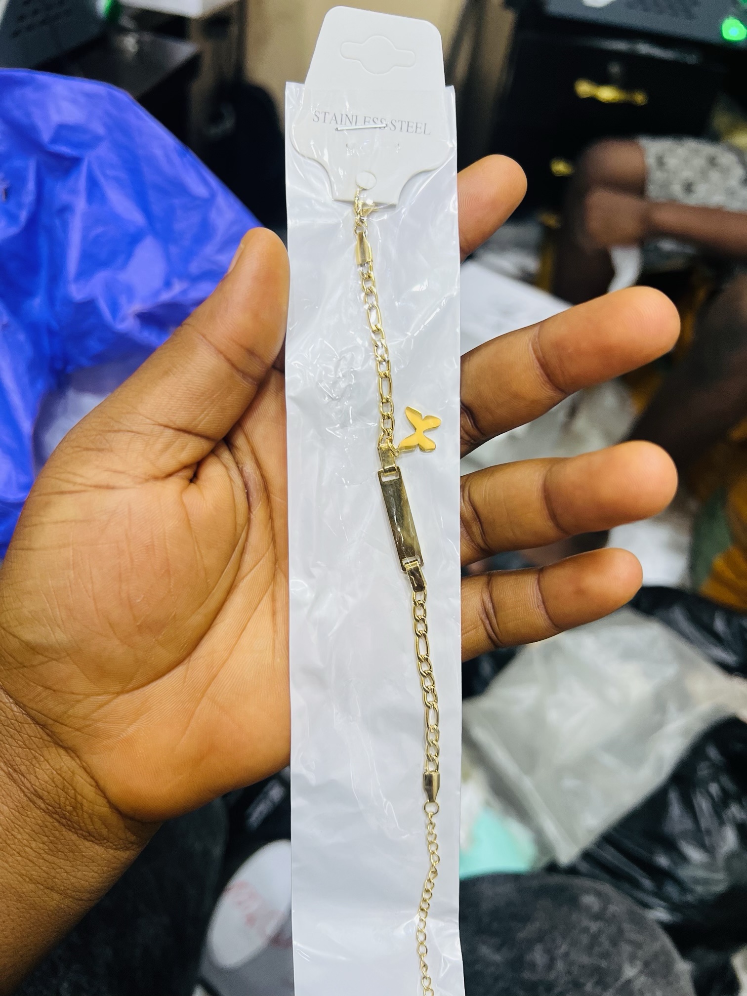 Engraved butter baby bracelet 003 with box - Image 4