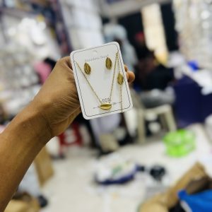 Gold Cowries Full Set