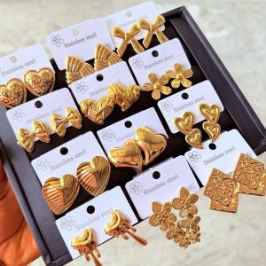 A dozen of steel earrings (12pcs) 001