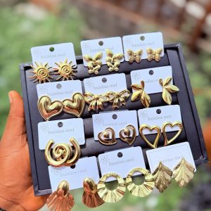 A dozen of steel earrings (12pcs) 002