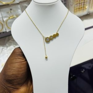 Dainty ball dropping