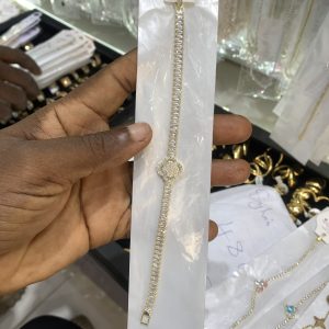 Gold tennis bracelet 004