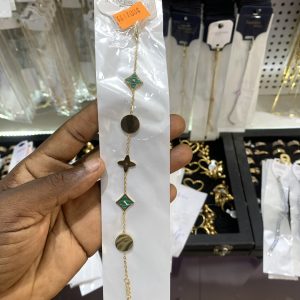 Gold Vca green bracelet