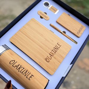 Big wooden royalty set