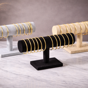 Black one step bracelet holder