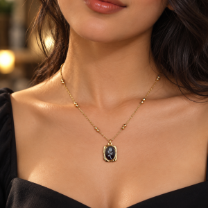 Flower steel necklace