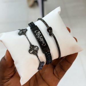 Engraved black combo comes boxed