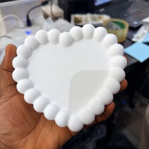 Gypsum heart shape plate