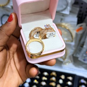 Wedding ring set with  box 005