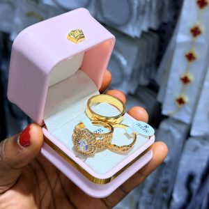 Wedding ring set with  box 003