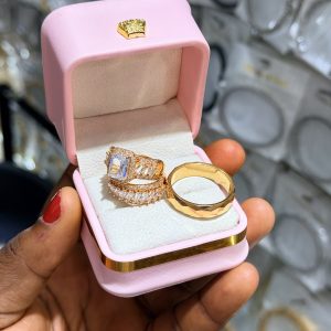 Wedding ring set with  box 002