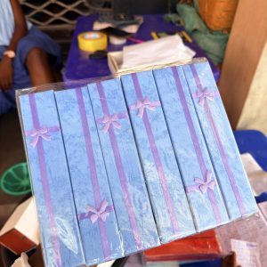 Blue paper box dozen (12pcs)