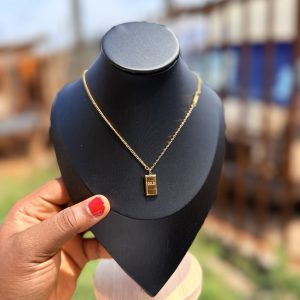 Gold bar necklace