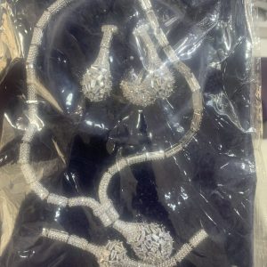 Round shape bridal set