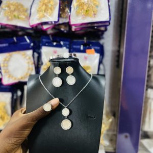 Gold cool necklace combo