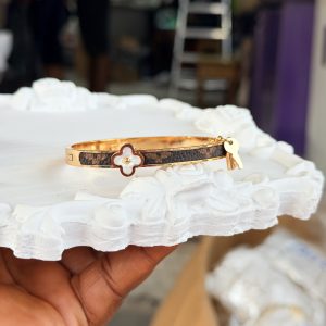 LV Steel bracelet 008