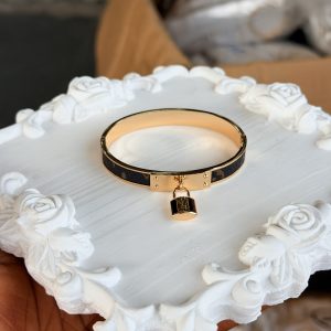 LV Steel bracelet 012