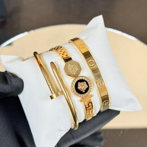 Steel bracelet combo 005 comes boxed