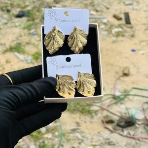 Leaf branch earrings