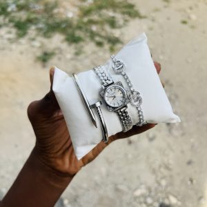 Labaoli silver set with box