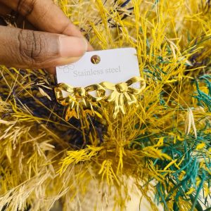 Open bow tie earrings