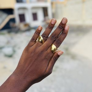 Bold gold ring size(8)