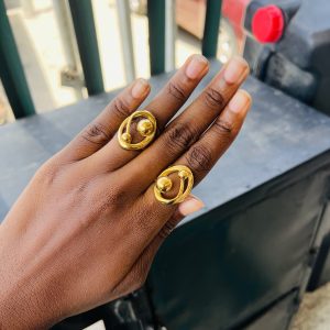 Big and small dot ring size (8)