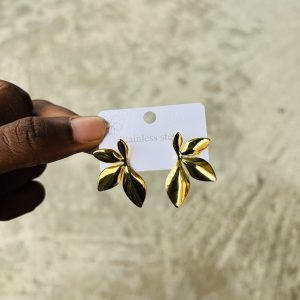 Gold leaf earrings