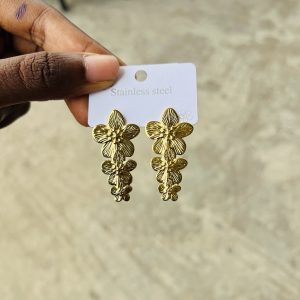 Triple flower earrings