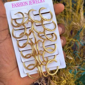 Big hoop earrings (12pcs)