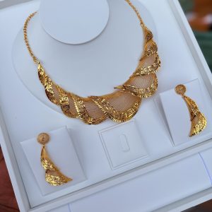 Saudi gold replica set 002