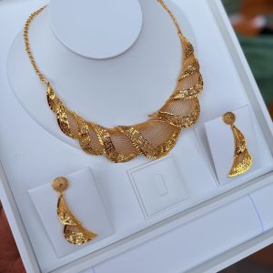 Saudi gold replica set 002
