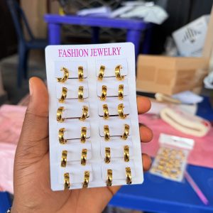 Plain hoop earrings (12pcs)