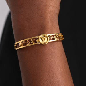 Golden bracelet 016