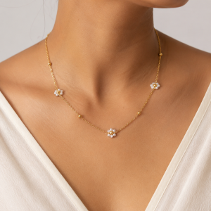 Gold white flower necklace