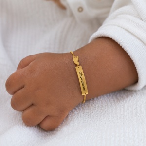 Engraved baby foot bracelet