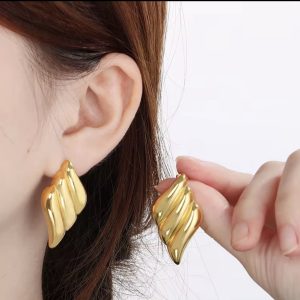 Golden earrings 001