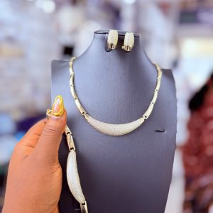 Md crystal gold set